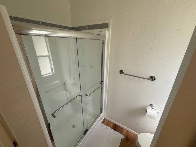 This beautifully renovated 2-bedroom, 2-bathroom, Palm Harbor on Del Tura Golf and Country Club in Florida - for sale on GolfHomes.com, golf home, golf lot