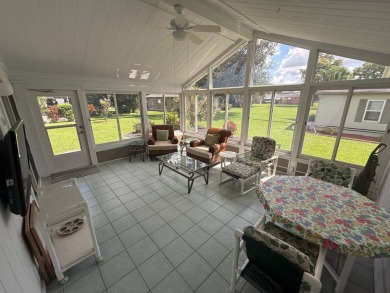 This beautifully renovated 2-bedroom, 2-bathroom, Palm Harbor on Del Tura Golf and Country Club in Florida - for sale on GolfHomes.com, golf home, golf lot