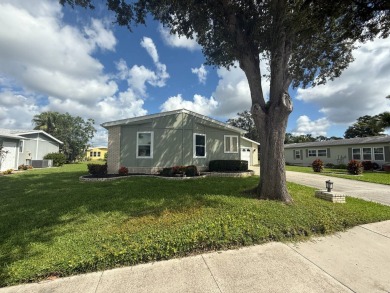 This beautifully renovated 2-bedroom, 2-bathroom, Palm Harbor on Del Tura Golf and Country Club in Florida - for sale on GolfHomes.com, golf home, golf lot
