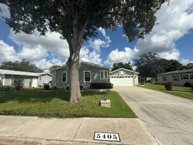 This beautifully renovated 2-bedroom, 2-bathroom, Palm Harbor on Del Tura Golf and Country Club in Florida - for sale on GolfHomes.com, golf home, golf lot