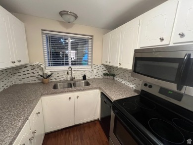 Wonderful Sugarhouse condo. Great first time homebuyer or rental on Forest Dale Golf Club in Utah - for sale on GolfHomes.com, golf home, golf lot