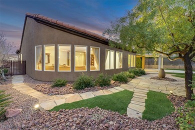 Pristine Charleston model,2 ensuites,den,2.5 baths,3 car grg. An on Revere Golf Club in Nevada - for sale on GolfHomes.com, golf home, golf lot