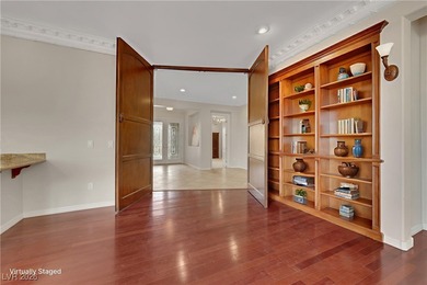 Pristine Charleston model,2 ensuites,den,2.5 baths,3 car grg. An on Revere Golf Club in Nevada - for sale on GolfHomes.com, golf home, golf lot