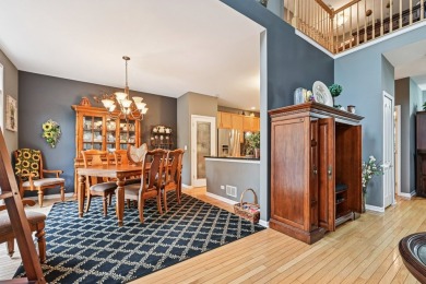 This beautifully maintained 2-bedroom, plus loft, 3.5-bath on Schaumburg Golf Club in Illinois - for sale on GolfHomes.com, golf home, golf lot