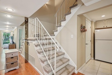Move right into this 3 bedroom, 2.5 bath end-unit condo in a on Blue Ridge Golf Club in New York - for sale on GolfHomes.com, golf home, golf lot