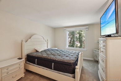 Move right into this 3 bedroom, 2.5 bath end-unit condo in a on Blue Ridge Golf Club in New York - for sale on GolfHomes.com, golf home, golf lot