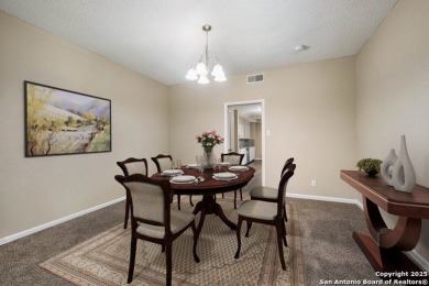 Come see this beautiful 3-bedroom, 2-bath condominium with on Oak Hills Country Club in Texas - for sale on GolfHomes.com, golf home, golf lot