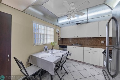Priced to sell! Large Corner Unit! 2 bedroom/ 2 bathrooms, Lake on Flamingo Lakes Country Club in Florida - for sale on GolfHomes.com, golf home, golf lot