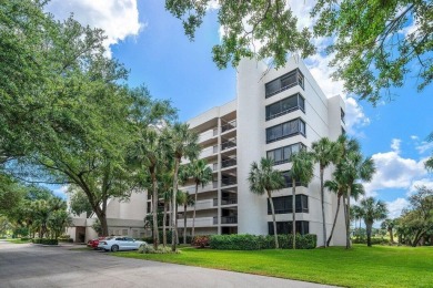 Beautifully just renovated 2 bedroom 2 bath  residence in The on The Country Club At Boca Raton in Florida - for sale on GolfHomes.com, golf home, golf lot