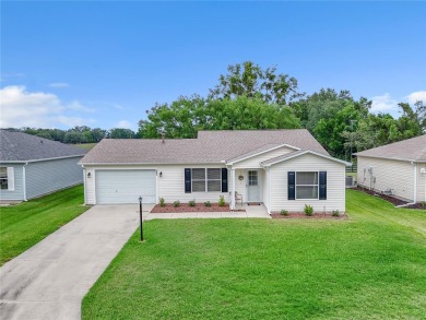 NEW LISTING PRICE.... TURNKEY WITH NEW FURNITURE!!!  Bond PAID on The Links of Spruce Creek in Florida - for sale on GolfHomes.com, golf home, golf lot