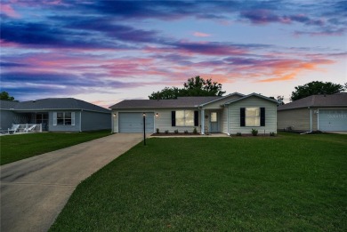 NEW LISTING PRICE.... TURNKEY WITH NEW FURNITURE!!!  Bond PAID on The Links of Spruce Creek in Florida - for sale on GolfHomes.com, golf home, golf lot