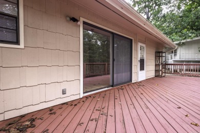 Immaculate updated ranch boasting 3 bedrooms, plus craft room on DeSoto Golf Course in Arkansas - for sale on GolfHomes.com, golf home, golf lot