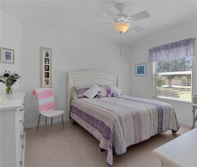 Under contract-accepting backup offers. EXPERIENCE THE VILLAGES on The Links of Spruce Creek in Florida - for sale on GolfHomes.com, golf home, golf lot