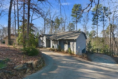 Welcome to 48 Commodore Drive in Salem, South Carolina, a on Keowee Key Golf and Country Club in South Carolina - for sale on GolfHomes.com, golf home, golf lot