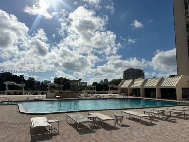 Large 1 Bed/ 1.5 Bath + Den - 913  SF - Just in Aventura Golf on Turnberry Isle Resort and Club in Florida - for sale on GolfHomes.com, golf home, golf lot