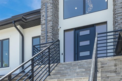 One or more photo(s) has been virtually staged. Welcome to 6012 on Pasadena Yacht and Country Club in Florida - for sale on GolfHomes.com, golf home, golf lot