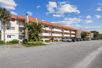 Centrally located close to shopping, highways, restaurants on Hollybrook Golf and Tennis Club  in Florida - for sale on GolfHomes.com, golf home, golf lot