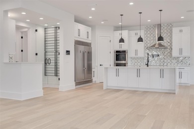 One or more photo(s) has been virtually staged. Welcome to 6012 on Pasadena Yacht and Country Club in Florida - for sale on GolfHomes.com, golf home, golf lot