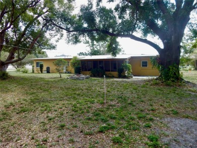 Charming 3-Bedroom, 2-Bath Home with Golf Course Views!
Welcome on Babe Zaharias Golf Course in Florida - for sale on GolfHomes.com, golf home, golf lot