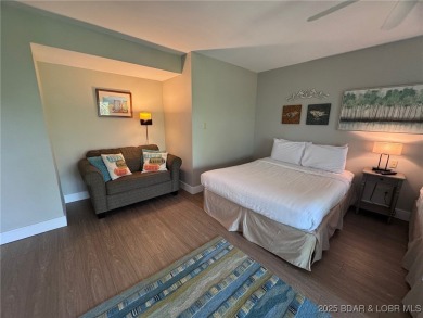 The 2 bed/2bath home with lake view is just what you are looking on The Oaks Golf Course in Missouri - for sale on GolfHomes.com, golf home, golf lot
