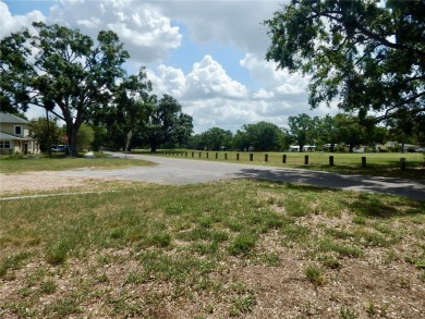 Charming 3-Bedroom, 2-Bath Home with Golf Course Views!
Welcome on Babe Zaharias Golf Course in Florida - for sale on GolfHomes.com, golf home, golf lot