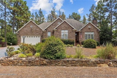 Pinehurst No 6 - beautiful brick home with single level living on Pinehurst  No. 6 Golf Course in North Carolina - for sale on GolfHomes.com, golf home, golf lot