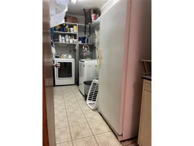 Charming 3-Bedroom, 2-Bath Home with Golf Course Views!
Welcome on Babe Zaharias Golf Course in Florida - for sale on GolfHomes.com, golf home, golf lot