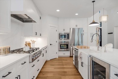 Discover bright modern luxury in Caldera Springs, Sunriver's on Sunriver Caldera Springs Golf Course in Oregon - for sale on GolfHomes.com, golf home, golf lot