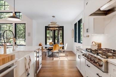 Discover bright modern luxury in Caldera Springs, Sunriver's on Sunriver Caldera Springs Golf Course in Oregon - for sale on GolfHomes.com, golf home, golf lot