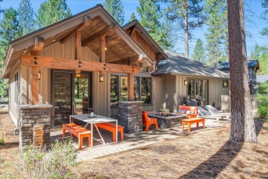 Discover bright modern luxury in Caldera Springs, Sunriver's on Sunriver Caldera Springs Golf Course in Oregon - for sale on GolfHomes.com, golf home, golf lot