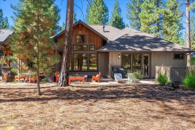 Discover bright modern luxury in Caldera Springs, Sunriver's on Sunriver Caldera Springs Golf Course in Oregon - for sale on GolfHomes.com, golf home, golf lot