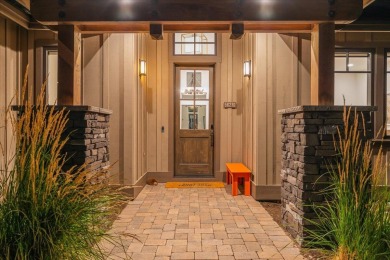 Discover bright modern luxury in Caldera Springs, Sunriver's on Sunriver Caldera Springs Golf Course in Oregon - for sale on GolfHomes.com, golf home, golf lot