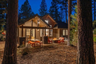 Discover bright modern luxury in Caldera Springs, Sunriver's on Sunriver Caldera Springs Golf Course in Oregon - for sale on GolfHomes.com, golf home, golf lot
