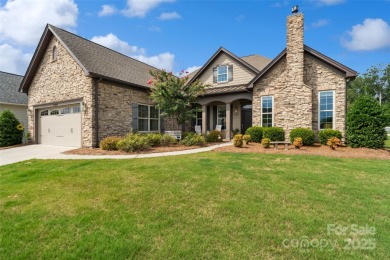 Exquisite 3-Bedroom Ranch on a Corner Lot with Maintenance-Free on The Palisades Country Club in North Carolina - for sale on GolfHomes.com, golf home, golf lot