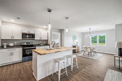 Owner financing available! Move in ready & practically on Royal Meadows Golf Course in Missouri - for sale on GolfHomes.com, golf home, golf lot