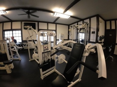 For Sale - Spacious 1 Bed / 1.5 Bath Condo in International on Inverrary Country Club in Florida - for sale on GolfHomes.com, golf home, golf lot