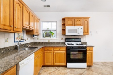 Enjoy Country Club Living at its Best!! Great Location just on Birchwood at Spring Lake in New York - for sale on GolfHomes.com, golf home, golf lot