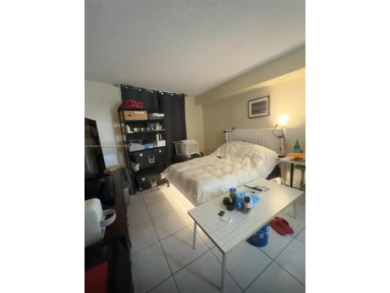 For Sale - Spacious 1 Bed / 1.5 Bath Condo in International on Inverrary Country Club in Florida - for sale on GolfHomes.com, golf home, golf lot