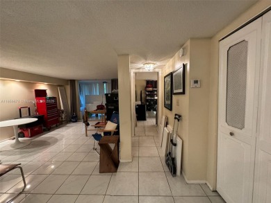 For Sale - Spacious 1 Bed / 1.5 Bath Condo in International on Inverrary Country Club in Florida - for sale on GolfHomes.com, golf home, golf lot
