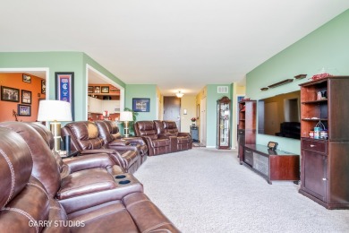 Spacious 2 bed 2 bath condo on the 4th floor with a private on Oak Meadows Golf Club in Illinois - for sale on GolfHomes.com, golf home, golf lot