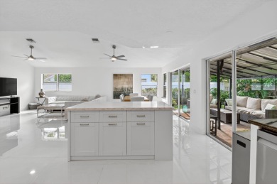 Modernly updated, move-in ready 2BR/2.5BA single-story corner on Broken Sound Golf and Club  in Florida - for sale on GolfHomes.com, golf home, golf lot