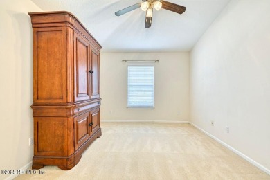 Welcome to easy, low-maintenance living in the heart of Fleming on Golf Club At Fleming Island in Florida - for sale on GolfHomes.com, golf home, golf lot
