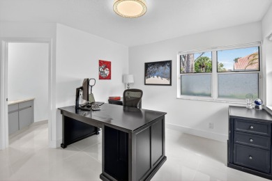 Modernly updated, move-in ready 2BR/2.5BA single-story corner on Broken Sound Golf and Club  in Florida - for sale on GolfHomes.com, golf home, golf lot