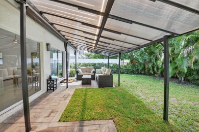 Modernly updated, move-in ready 2BR/2.5BA single-story corner on Broken Sound Golf and Club  in Florida - for sale on GolfHomes.com, golf home, golf lot