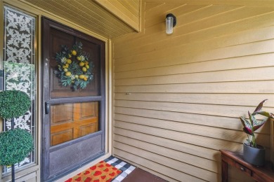 Beautifully Renovated 2-Bedroom Condo in Carrollwood's Pine Lake on Emerald Greens Golf Resort and Country Club in Florida - for sale on GolfHomes.com, golf home, golf lot