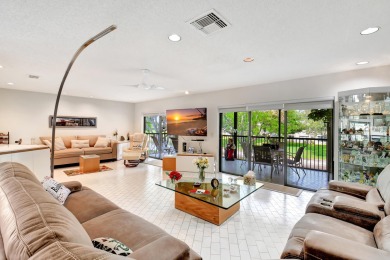 Welcome to this light & bright convertible 3 bedroom, 2 bathroom on Hunters Run Golf and Country Club in Florida - for sale on GolfHomes.com, golf home, golf lot