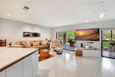 Welcome to this light & bright convertible 3 bedroom, 2 bathroom on Hunters Run Golf and Country Club in Florida - for sale on GolfHomes.com, golf home, golf lot