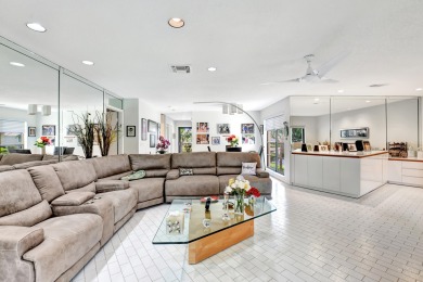 Welcome to this light & bright convertible 3 bedroom, 2 bathroom on Hunters Run Golf and Country Club in Florida - for sale on GolfHomes.com, golf home, golf lot