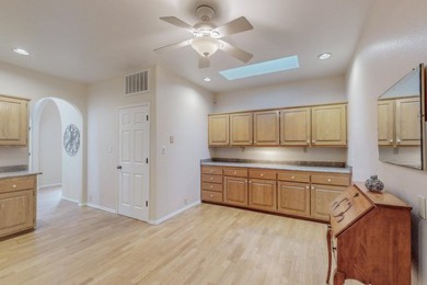 Come see this amazing Hinkle townhome in the highly sought-after on Tanoan Country Club in New Mexico - for sale on GolfHomes.com, golf home, golf lot