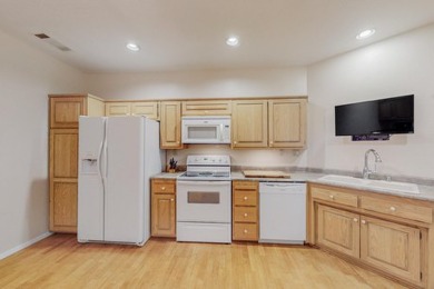 Come see this amazing Hinkle townhome in the highly sought-after on Tanoan Country Club in New Mexico - for sale on GolfHomes.com, golf home, golf lot